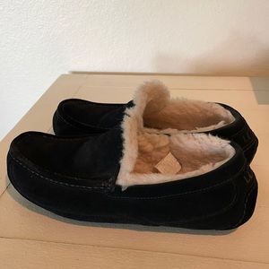 UGG Men’s Romeo Slipper size 11